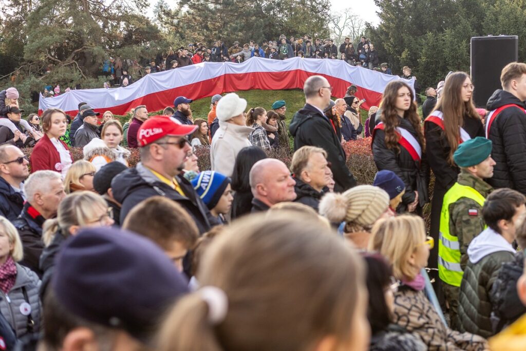 Wojewódzkie obchody Narodowego Święta Niepodległości w Toruniu, fot. Szymon Zdziebło/tanantoga.pl dla UMWKP