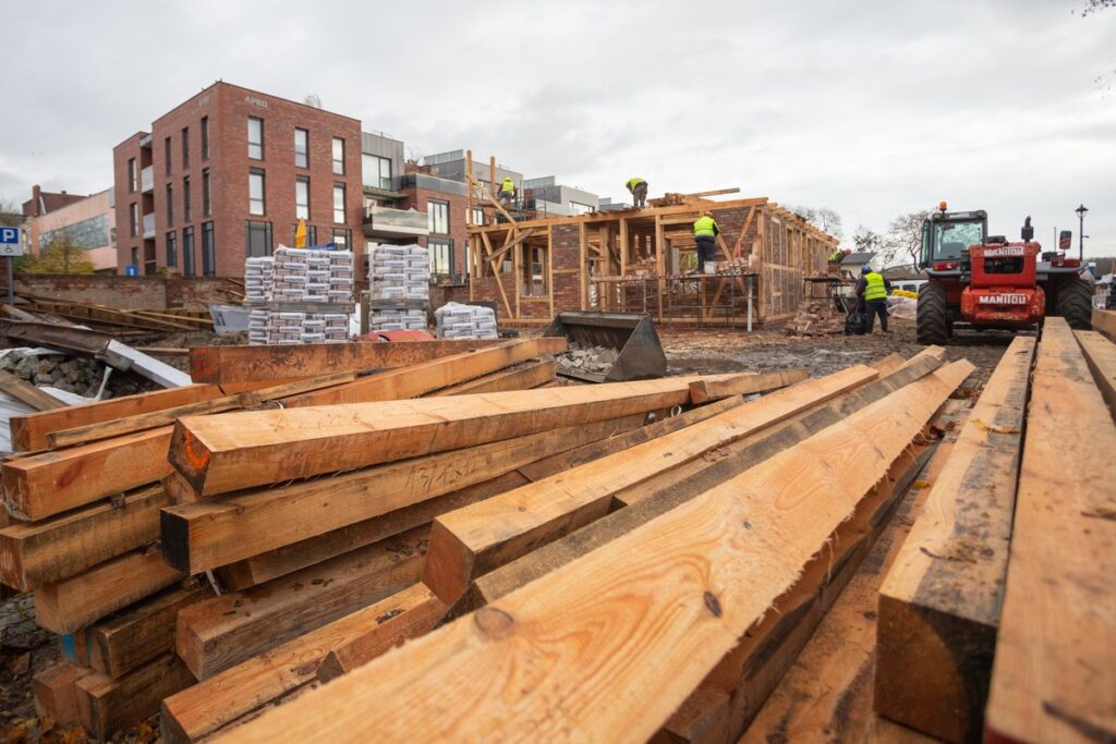 Odbudowa domu Grossówny zakończy się w pierwszym kwartale 2024 roku fot. Mikołaj Kuras dla UMWKP