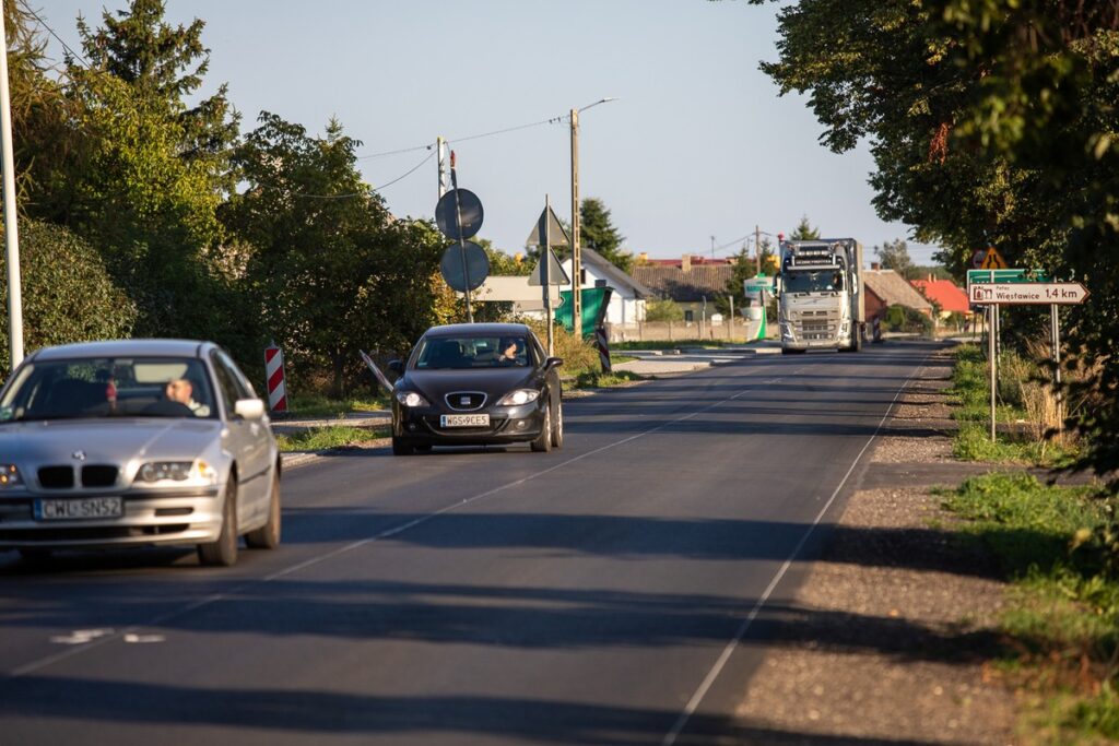 Zmodernizowana droga województwa nr 265, fot. Mikołaj Kuras dla UMWKP