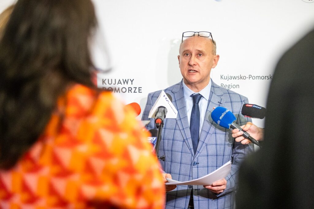 Konferencja prasowa na temat stanu wdrażania FEdKP, fot. Szymon Zdziebło/tarantoga.pl dla UMWKP