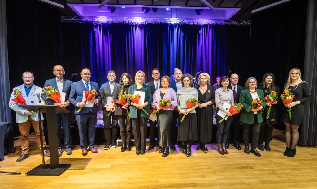 Nagrody na Dzień Działacza Kultury, fot. Szymon Zdziebło/tarantoga.pl dla UMWKP