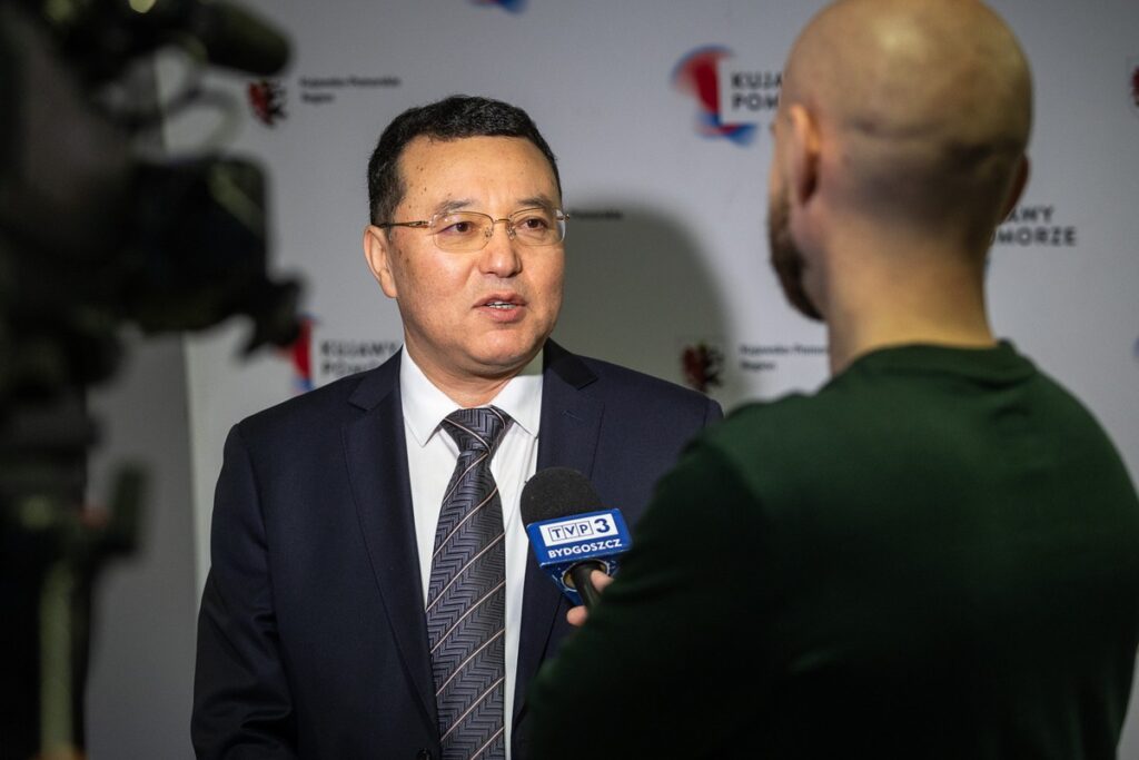 Spotkanie z oficjalną delegacją chińskiej prowincji Hubei, fot. Szymon Zdzebło/tarantoga.pl dla UMWKP