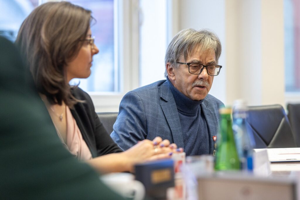 Podpisanie porozumień OPPT Świecia i OPPT Powiatu Mogileńskiego, fot. Szymon Zdziebło/tarantoga.pl dla UMWKP