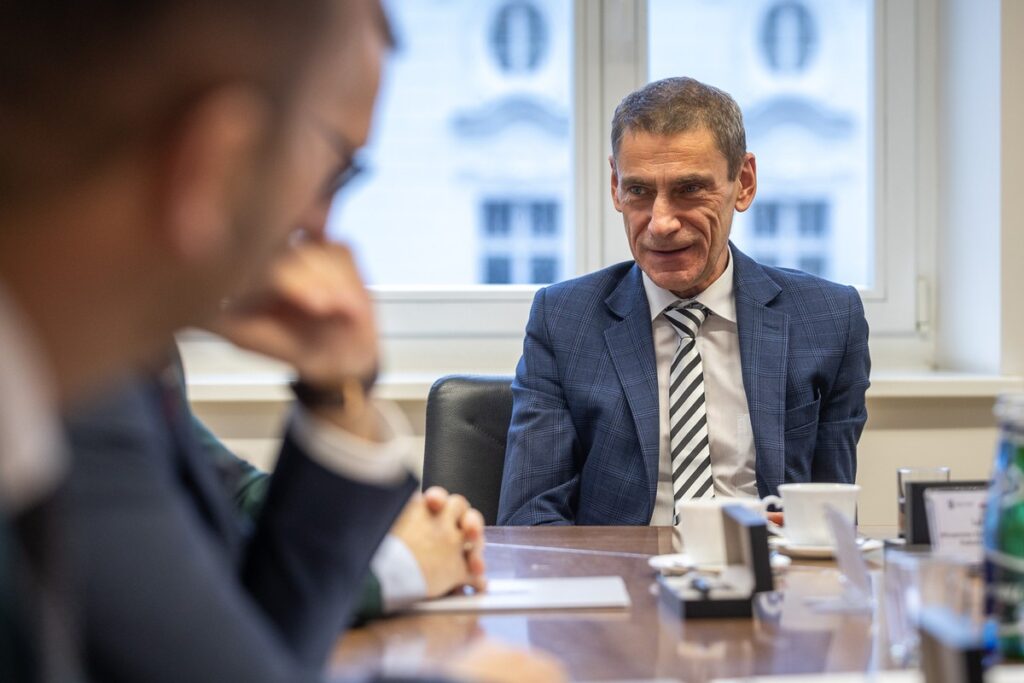 Podpisanie porozumień OPPT Świecia i OPPT Powiatu Mogileńskiego, fot. Szymon Zdziebło/tarantoga.pl dla UMWKP