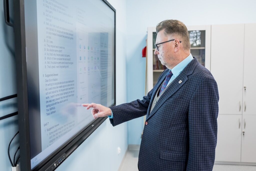 Otwarcie budynku Kujawsko-Pomorskiego Centrum Kształcenia Zawodowego w Bydgoszczy, fot. Tomasz Czachorowski/eventphoto.com.pl dla UMWKP