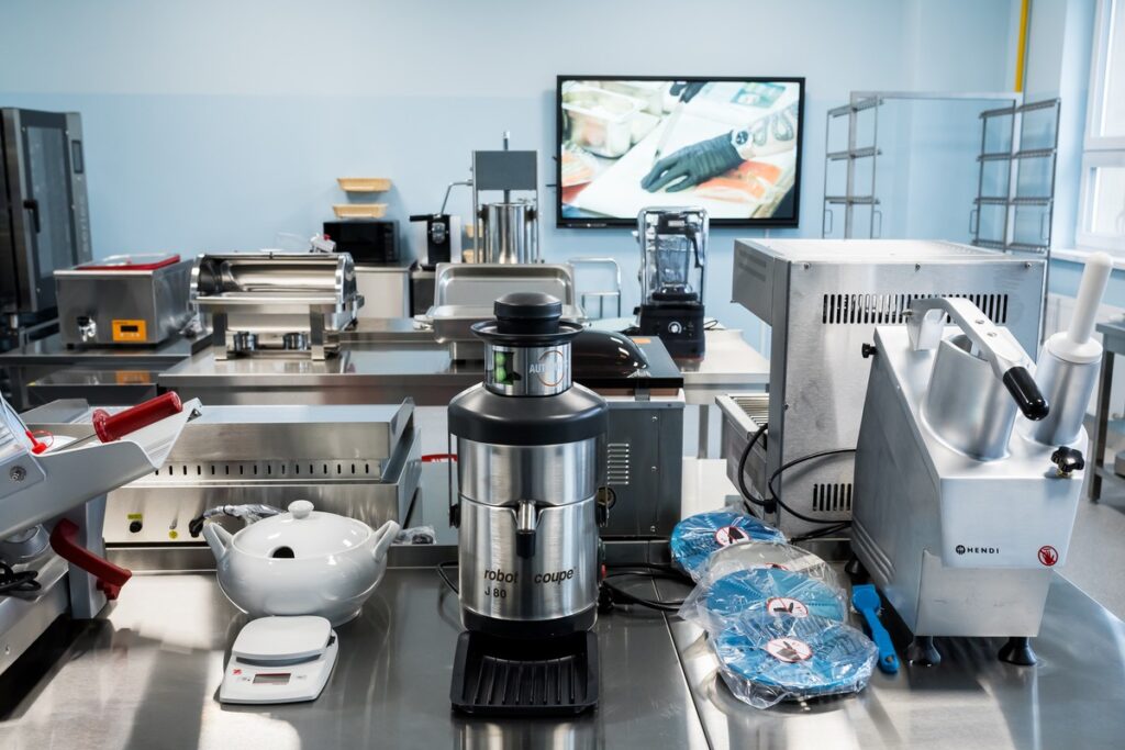 Otwarcie budynku Kujawsko-Pomorskiego Centrum Kształcenia Zawodowego w Bydgoszczy, fot. Tomasz Czachorowski/eventphoto.com.pl dla UMWKP