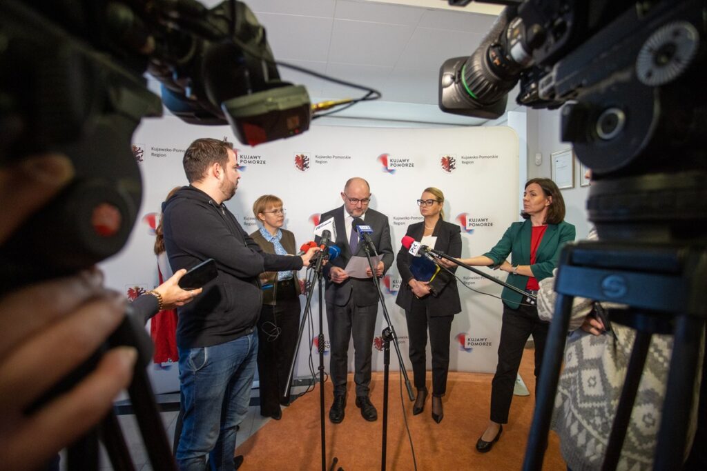 Briefing prasowy w sprawie uchwały antysmogowej, fot. Mikołaj Kuras dla UMWKP