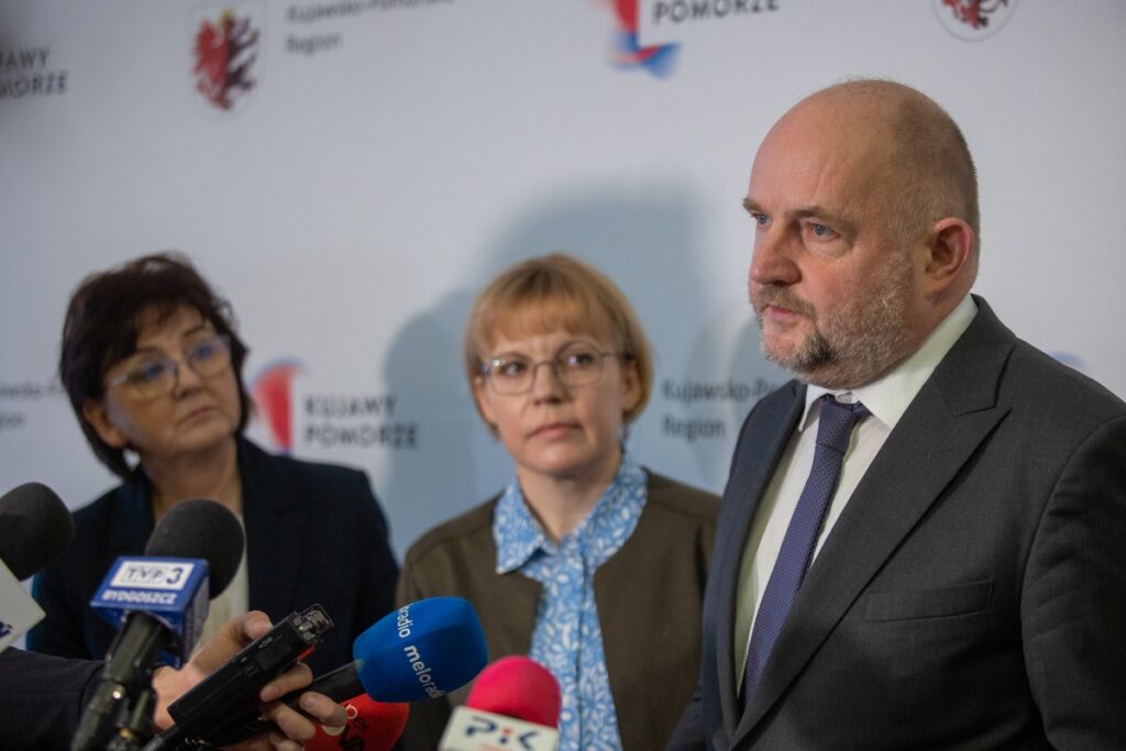 Briefing prasowy w sprawie uchwały antysmogowej, fot. Mikołaj Kuras dla UMWKP