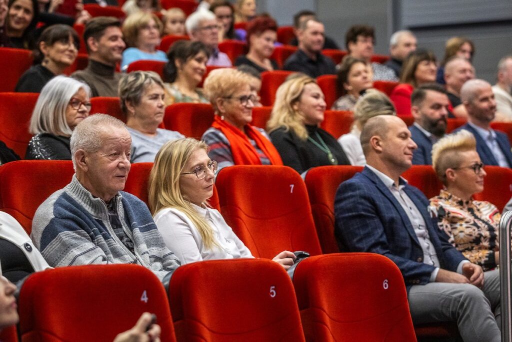 Wręczenie nagród w IV Barć Film Festiwal w Barcinie, fot. Szymon Zdziebło/tarantoga.pl dla UMWKP