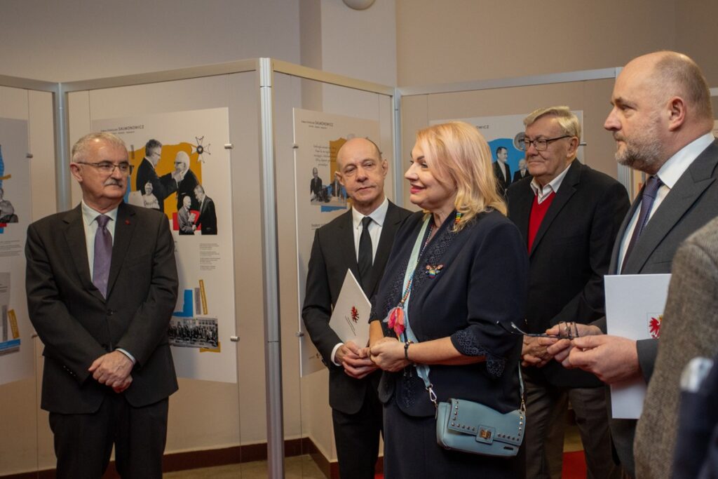 Otwarcie wystawy poświęconej prof. Salmonowiczowi, fot. Mikołaj Kuras dla UMWKP