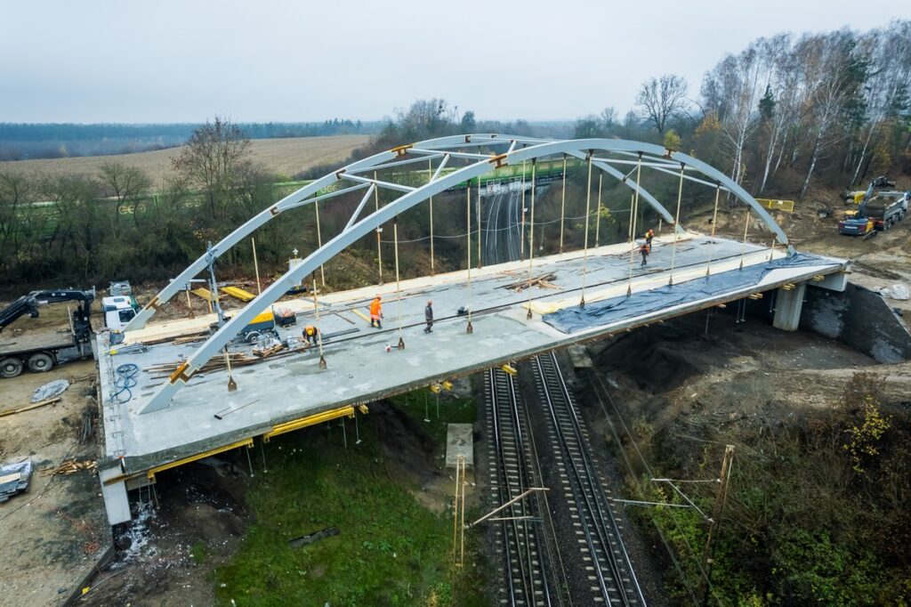 Budowa wiaduktu w Terespolu Pomorskim, fot. Tomasz Czachorowski/eventphoto.com.pl dla UMWKP