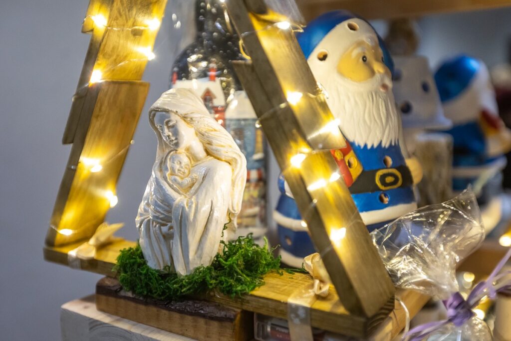 „My też potrafimy” –przedświąteczna wystawa rękodzieła, fot. Szymon Zdziebło/tarantoga.pl dla UMWKP