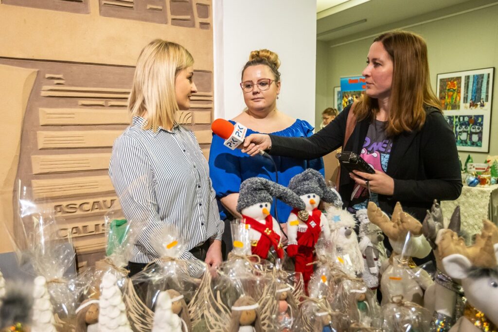 „My też potrafimy” –przedświąteczna wystawa rękodzieła, fot. Szymon Zdziebło/tarantoga.pl dla UMWKP