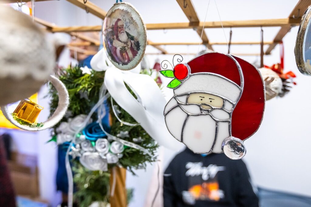 „My też potrafimy” –przedświąteczna wystawa rękodzieła, fot. Szymon Zdziebło/tarantoga.pl dla UMWKP