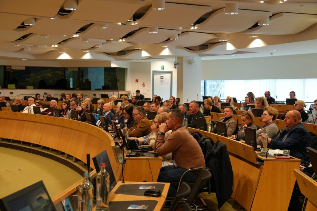 Spotkanie członków Korpusu Radnych z marszałkiem Piotrem Całbeckim w siedzibie Europejskiego Komitetu Regionów, fot. Mieszko Matusiak/UMWKP