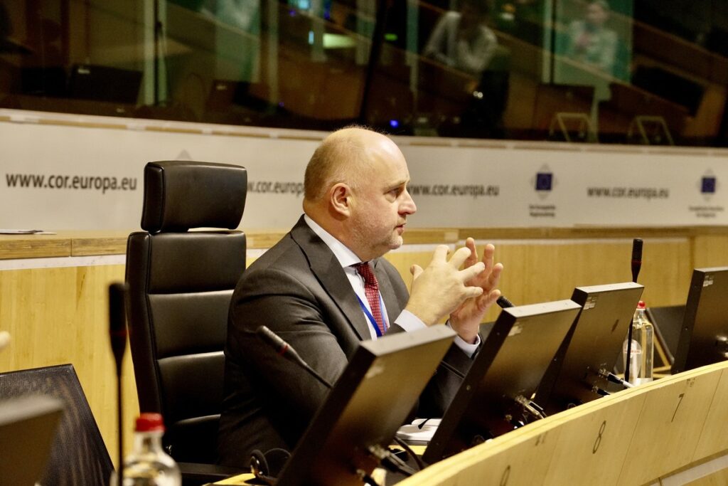 Spotkanie członków Korpusu Radnych z marszałkiem Piotrem Całbeckim w siedzibie Europejskiego Komitetu Regionów, fot. Mieszko Matusiak/UMWKP