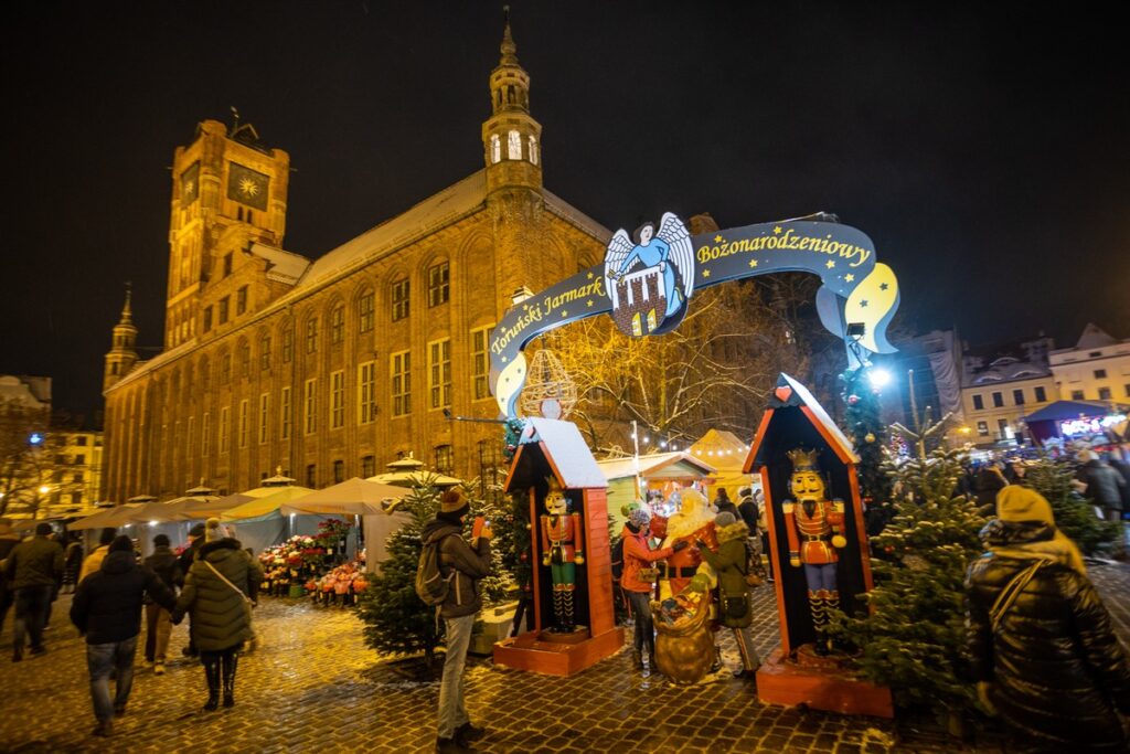 Jarmark bożonarodzeniowy w Toruniu, fot. Mikołaj Kuras dla UMWKP