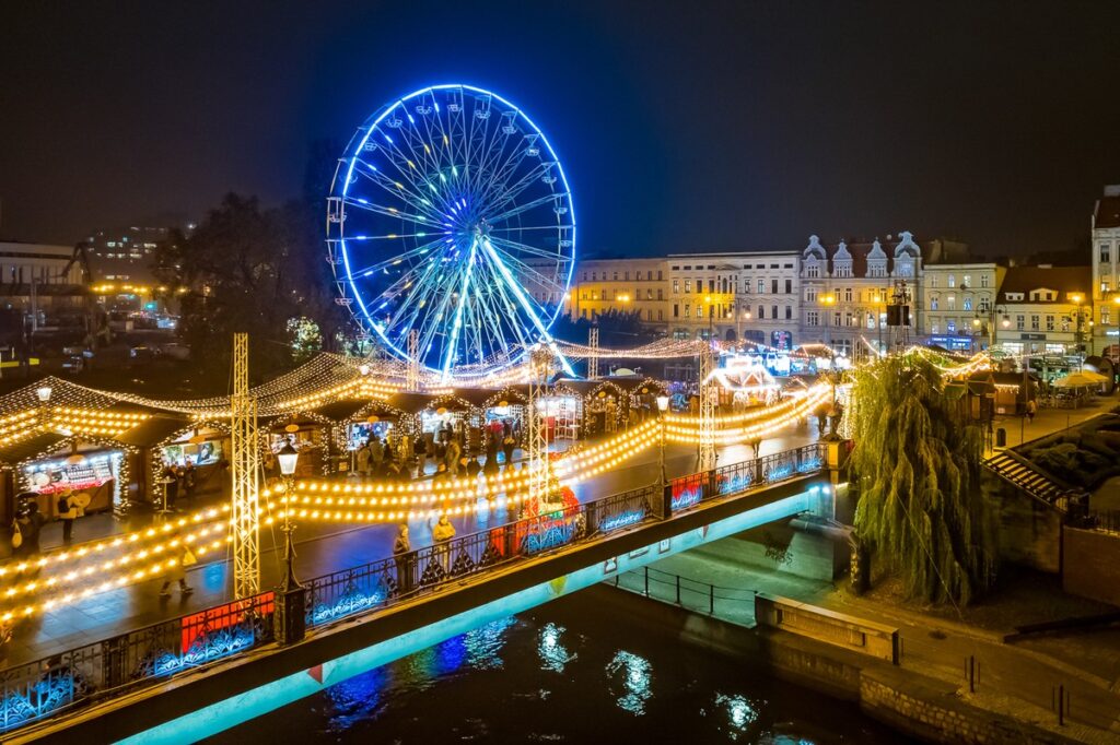 Jarmark bożonarodzeniowy w Bydgoszczy, fot. Tomasz Czachorowski, eventphoto.com.pl dla UMWKP