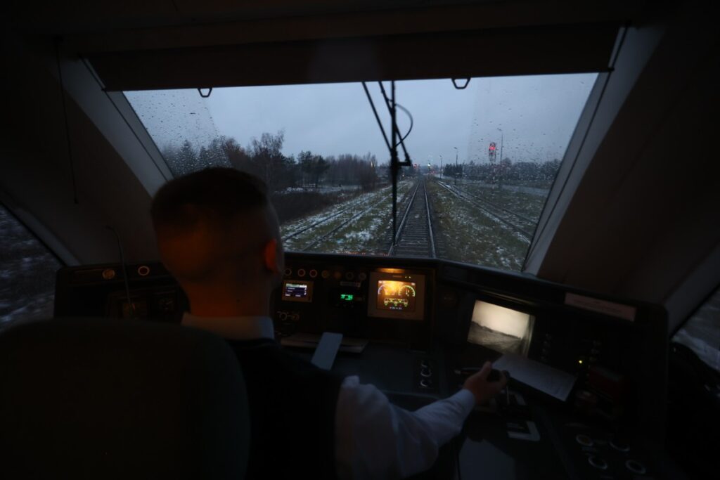 Przejazd inauguracyjny pociągu podmiejskiego Toruń – Czernikowo, fot. Mikołaj Kuras dla UMWKP