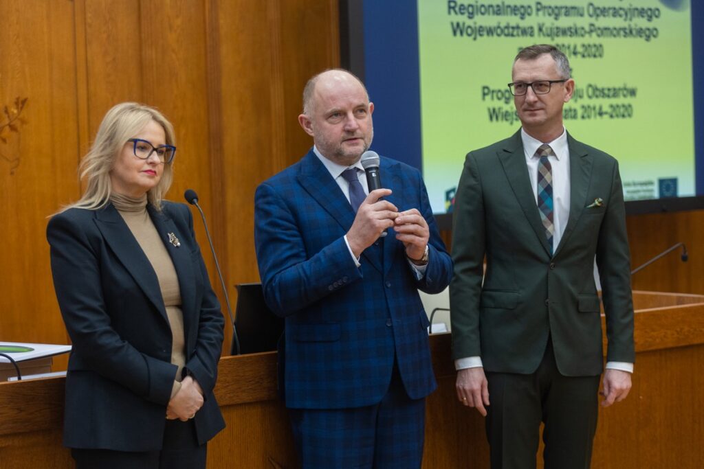 Wręczenie umów RPO i PROW, 11 grudnia 2023, fot. Mikołaj Kuras dla UMWKP