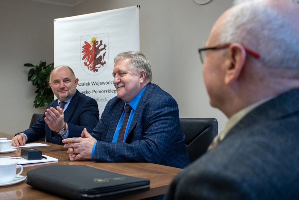 Spotkanie z przedstawicielami związków pszczelarskich, fot. Mikołaj Kuras dla UMWKP