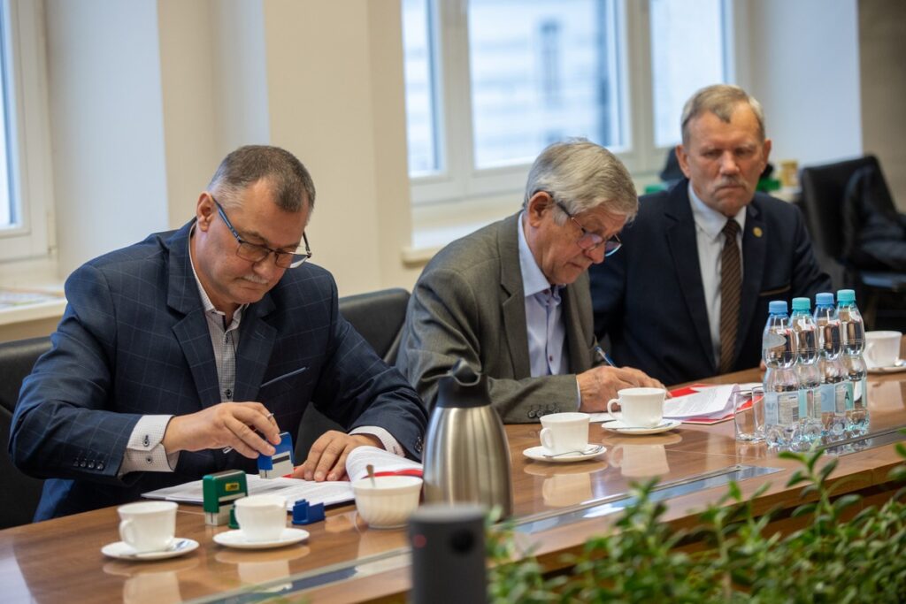 Spotkanie z przedstawicielami związków pszczelarskich, fot. Mikołaj Kuras dla UMWKP