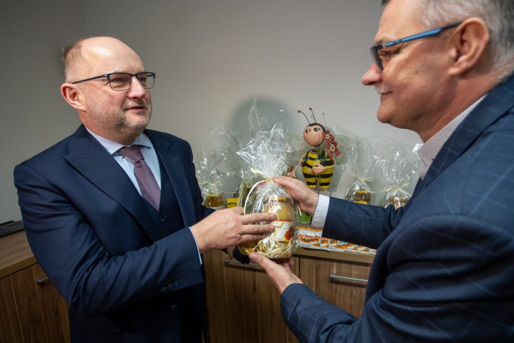 Spotkanie z przedstawicielami związków pszczelarskich, fot. Mikołaj Kuras dla UMWKP