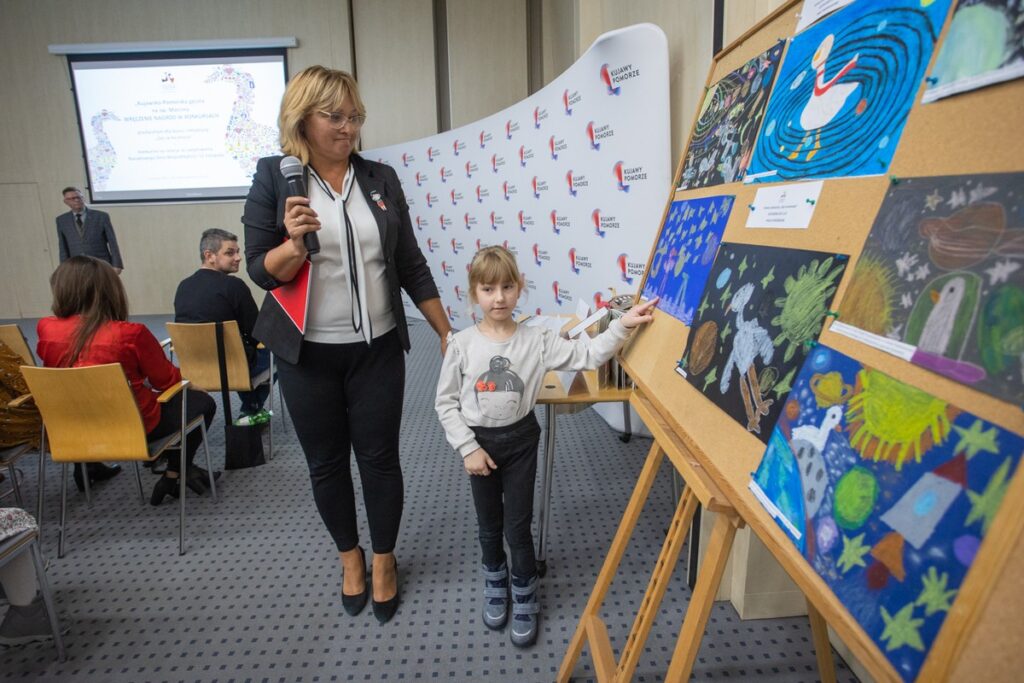 Wręczenie nagród w konkursach gęsinowych. Fot. Mikołaj Kuras dla UMWKP