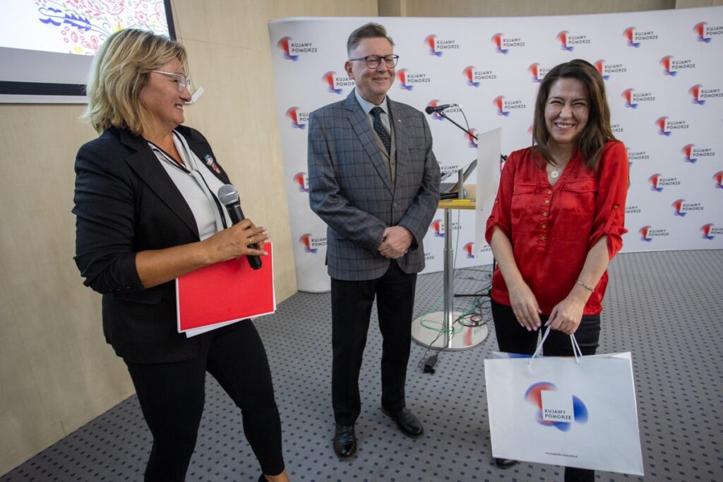 Wręczenie nagród w konkursach gęsinowych. Fot. Mikołaj Kuras dla UMWKP