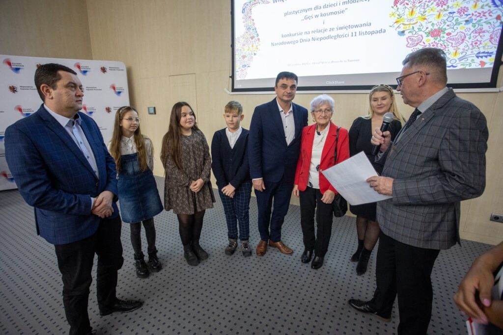 Wręczenie nagród w konkursach gęsinowych. Fot. Mikołaj Kuras dla UMWKP