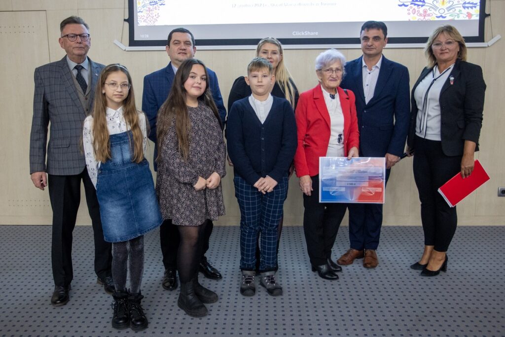 Wręczenie nagród w konkursach gęsinowych. Fot. Mikołaj Kuras dla UMWKP