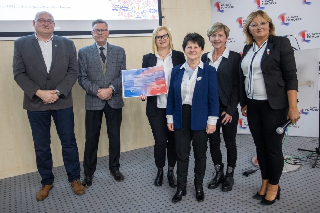 Wręczenie nagród w konkursach gęsinowych. Fot. Mikołaj Kuras dla UMWKP