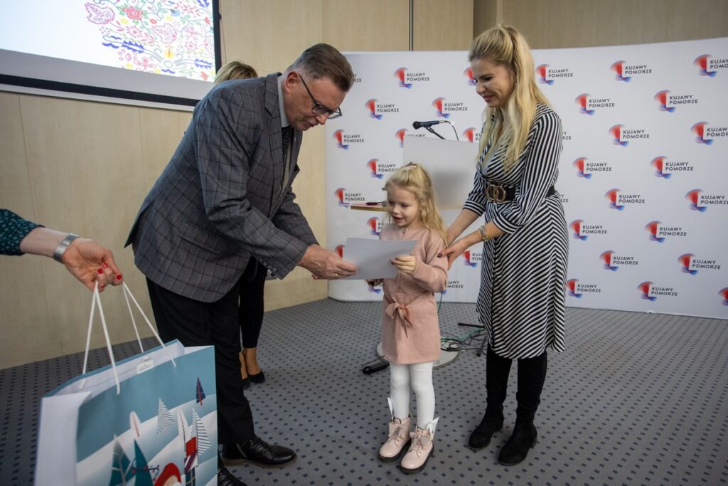 Wręczenie nagród w konkursach gęsinowych. Fot. Mikołaj Kuras dla UMWKP