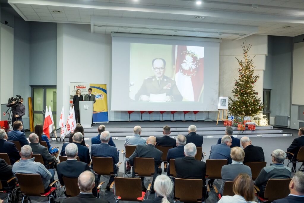 Obchody 42. rocznicy wprowadzenia stanu wojennego w Bydgoszczy, fot. Tomasz Czachorowski/eventphoto.com.pl dla UMWKP