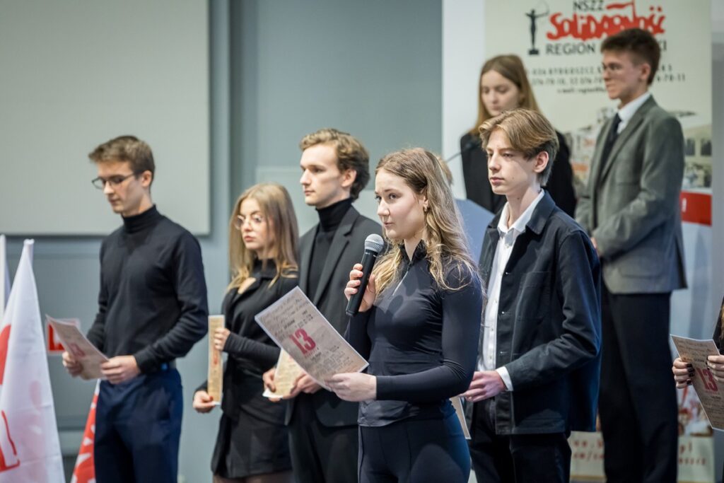 Obchody 42. rocznicy wprowadzenia stanu wojennego w Bydgoszczy, fot. Tomasz Czachorowski/eventphoto.com.pl dla UMWKP