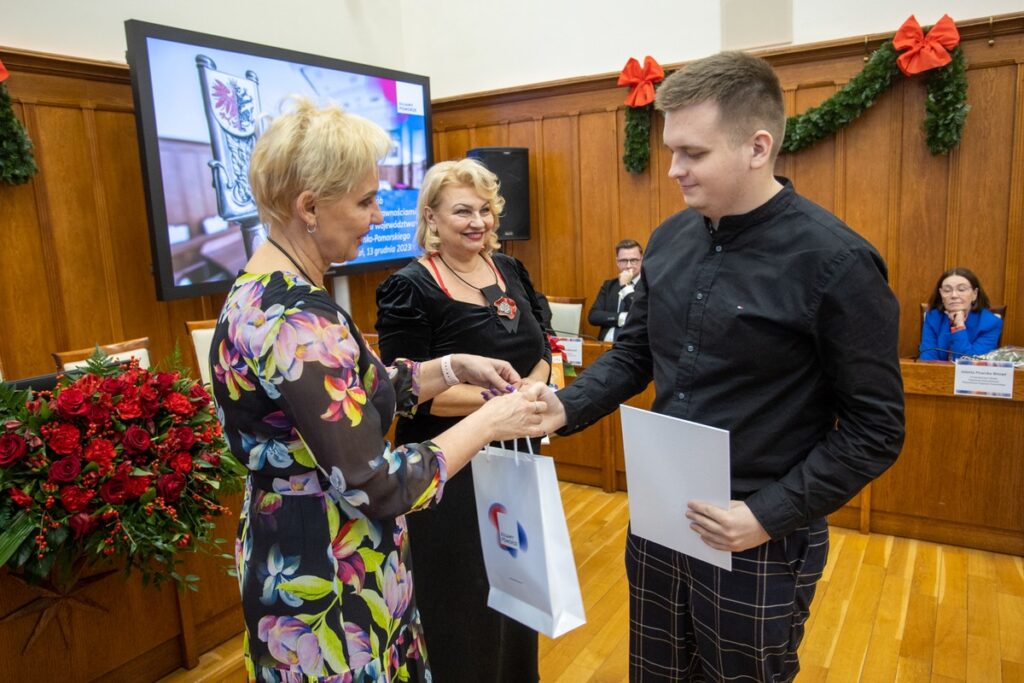 XIII Sesja Osób z Niepełnosprawnościami, fot. Mikołaj Kuras dla UMWKP