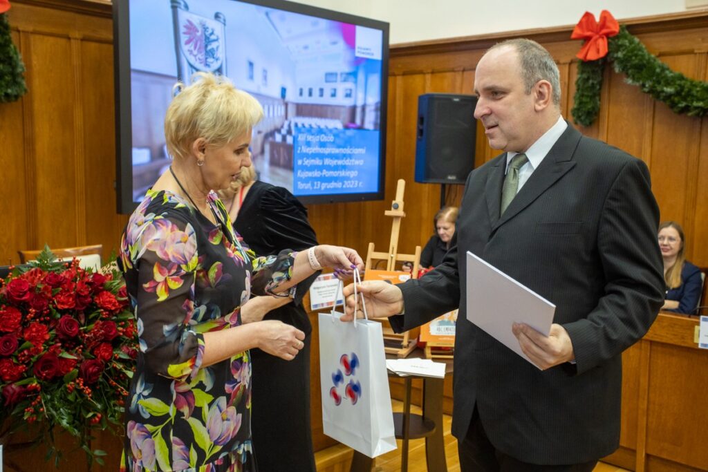 XIII Sesja Osób z Niepełnosprawnościami, fot. Mikołaj Kuras dla UMWKP