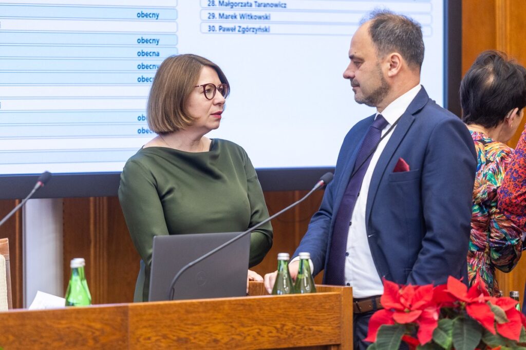 Sesja budżetowa sejmiku województwa, fot. Szymon Zdziebło/tarantoga.pl dla UMWKP