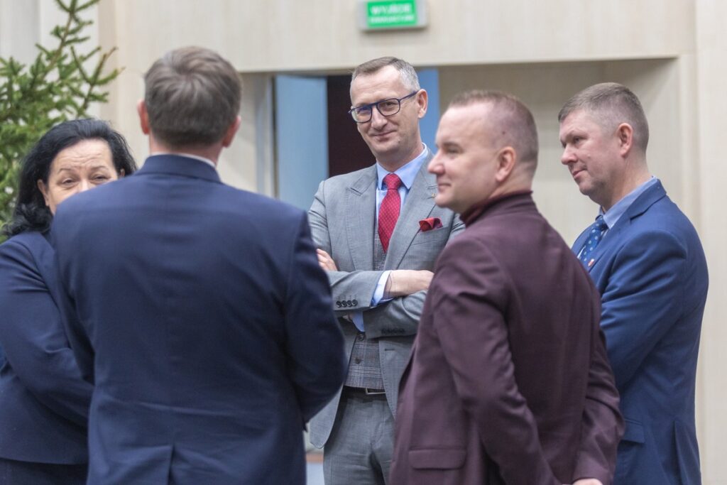 Podpisanie czterech ostatnich porozumień terytorialnych 2021-2027, fot. Mikołaj Kuras dla UMWKP