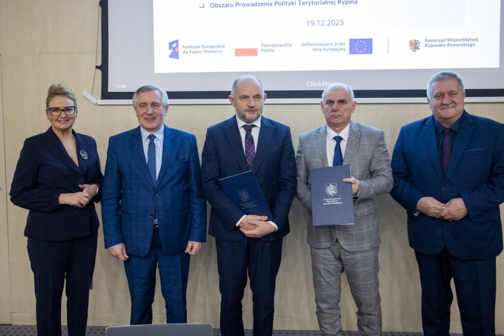 Podpisanie czterech ostatnich porozumień terytorialnych 2021-2027, fot. Mikołaj Kuras dla UMWKP