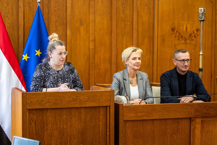 Wręczenie nagród w konkursie Najlepszy terapeuta zajęciowy, fot. Szymon Zdziebło/tarantoga.pl dla UMWKP