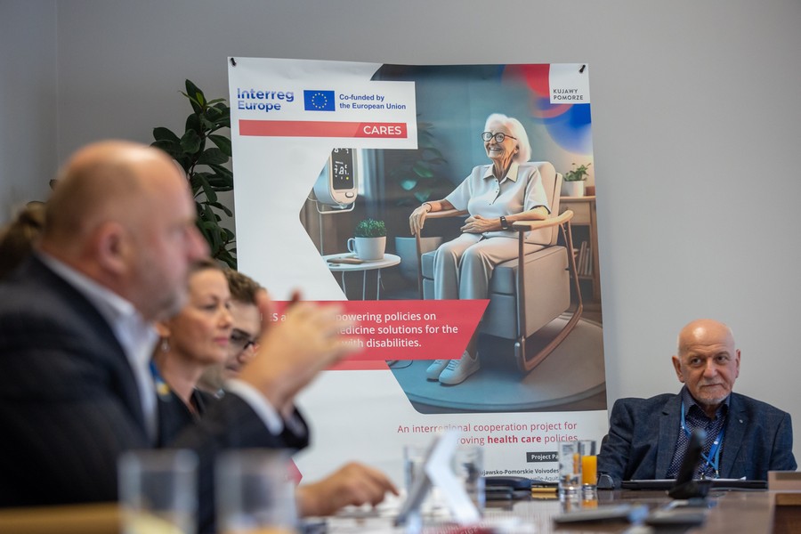 Spotkanie z przedstawicielami japońskiego Centrum RIKEN ws. współpracy w zakresie wykorzystania usług teleopieki i telemedycyny, fot. Mikołaj Kuras dla UMWKP