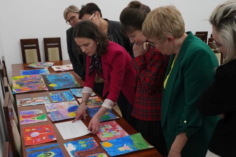 Swobodna ekspresja plastyczna dzieci - wystawa prac