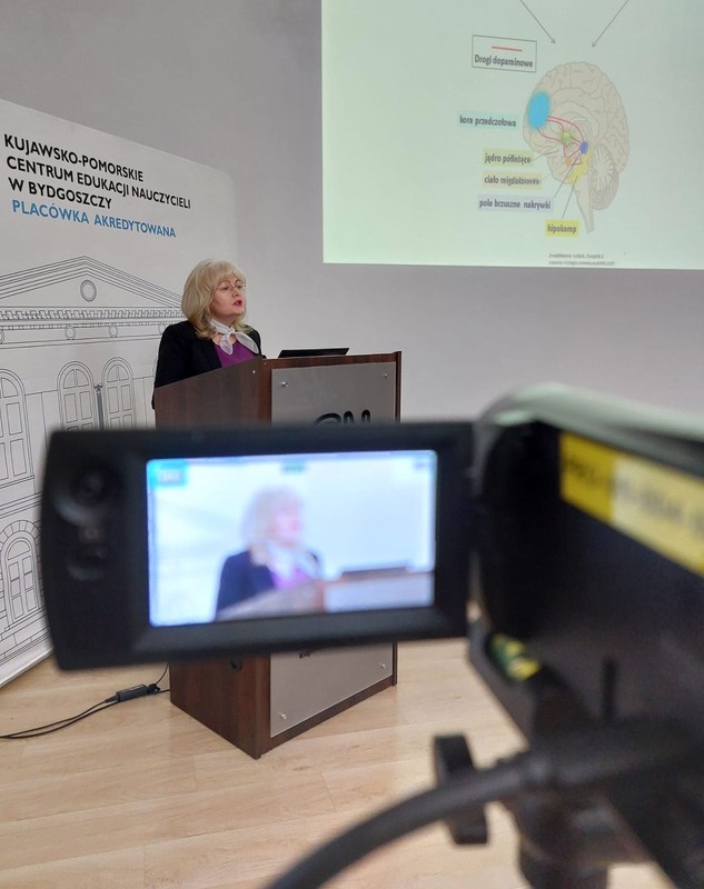 dr Violetta Panfil-Smolińska w czasie swojego wykładu, fot. J. Szczepańczyk