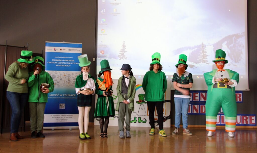 głosowanie na najciekawszy strój Leprechaunusa