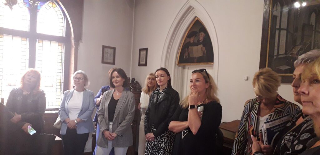 Zasłuchani dyrektorzy w Bibliotece Bernardinum, fot. G. Nazaruk