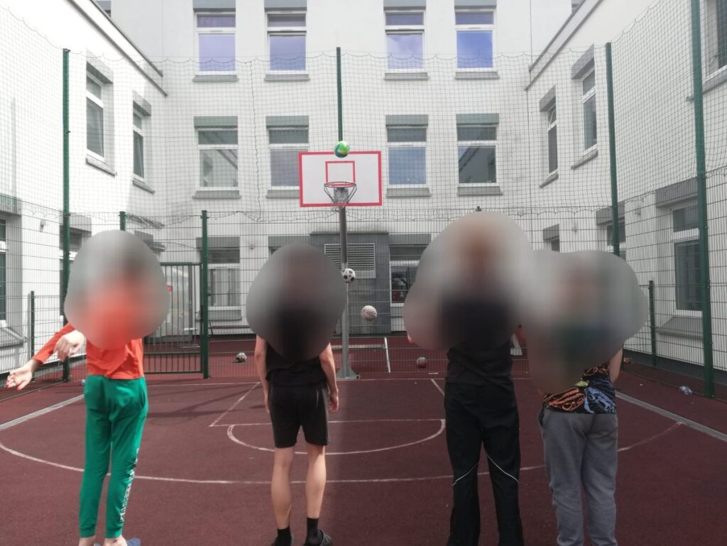 Ćwiczenia ruchowe - zdj. Bożena Gęborys