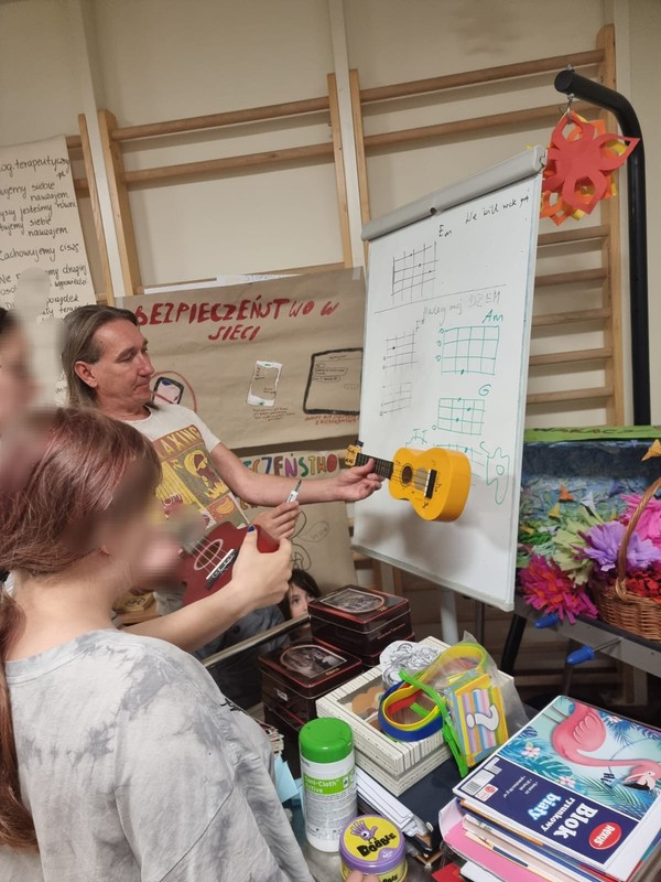 Nauka gry na ukulele, fot. A. Korecka-Gruszka