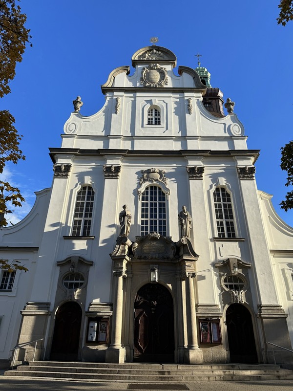 Fasada południowa kościoła p.w. Najświętszego Serca Pana Jezusa w Bydgoszczy - zdj. własne Parafii