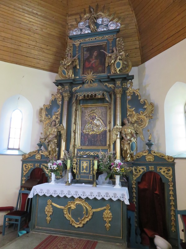 Ołtarz boczny p.w. św. Rocha z kościoła p.w. św. Marii Magdaleny w Orzechowie - zdj. własne Parafii